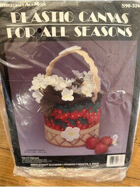 Vintage 1989 Strawberry Basket Plastic Canvas Needlepoint Kit S90326 Cottagecore